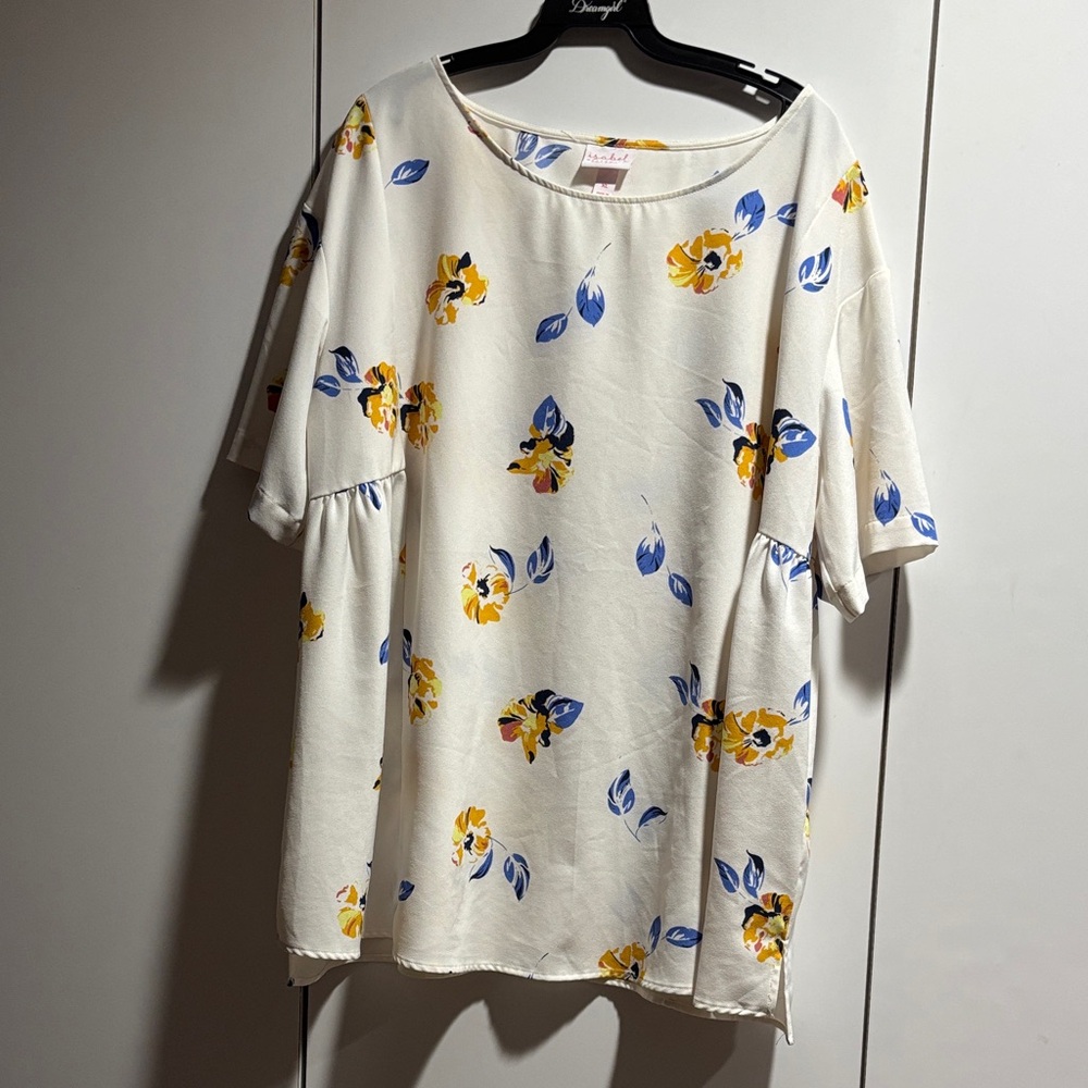 Isabel Maternity Short Sleeve Top - White with Yellow and Blue Floral XL‎ flowy